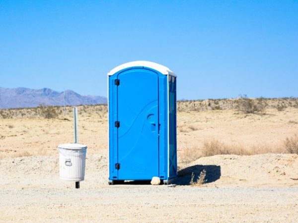 5 Things to Know Before You Rent a Porta Potty for Your Outdoor Wedding